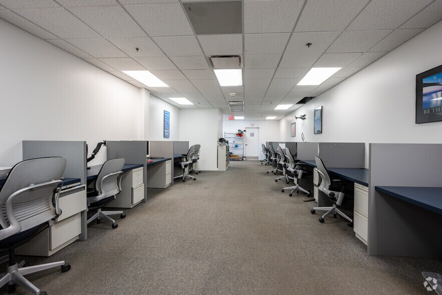 More Photos Of 3921 Frederick Ave, Saint Joseph Freestanding For Sale