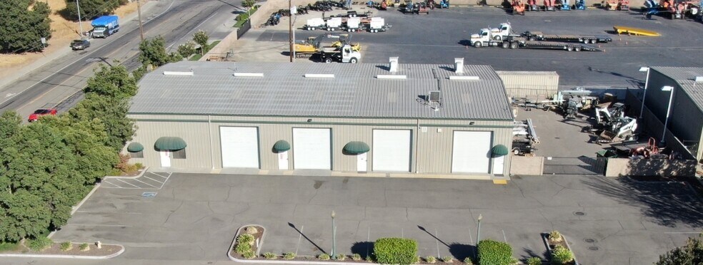 More Photos Of 1374 E Turner Rd, Lodi Warehouse For Sale
