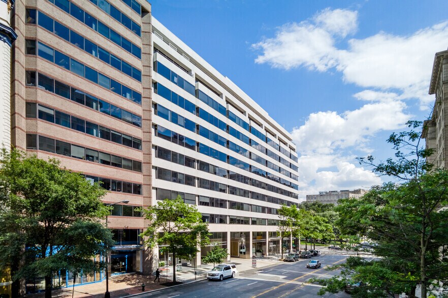 More Photos Of 1015 15th St NW, Washington Office For Lease