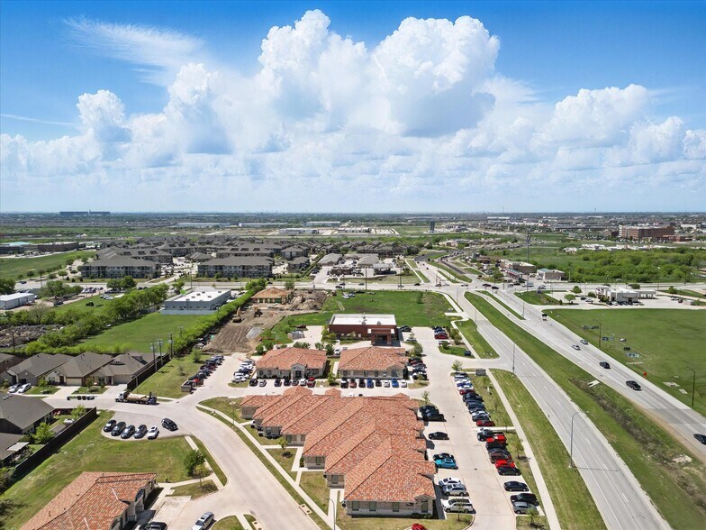 More Photos Of 3848 N Tarrant Pky, Fort Worth Medical For Sale