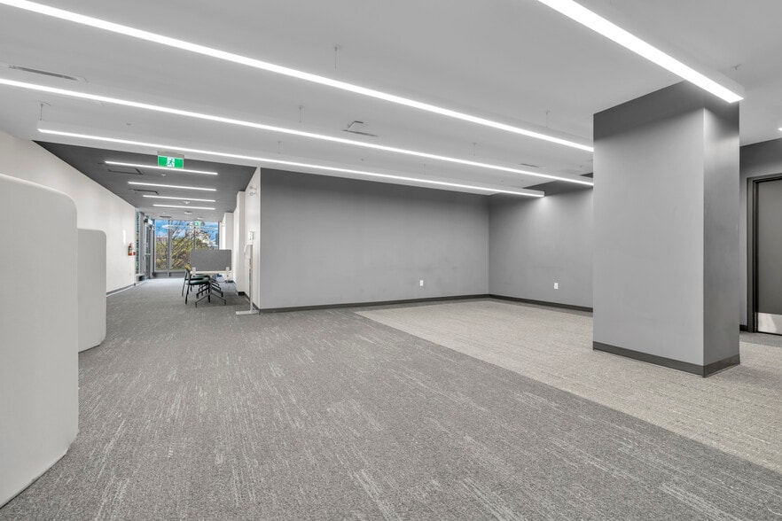 More Photos Of 333 Riverside Dr W, Windsor Office For Lease