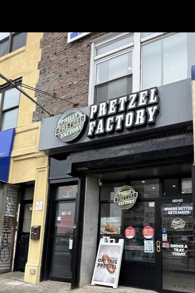 More Photos Of 11814 Queens Blvd, Forest Hills Storefront Retail Office For Lease