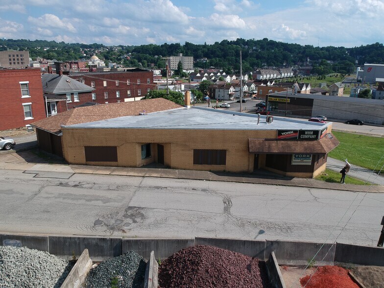 More Photos Of 712 Magee Ave, Jeannette Warehouse For Sale