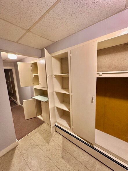 More Photos Of 862 Iron Ridge Rd, Spring Grove Apartments For Sale