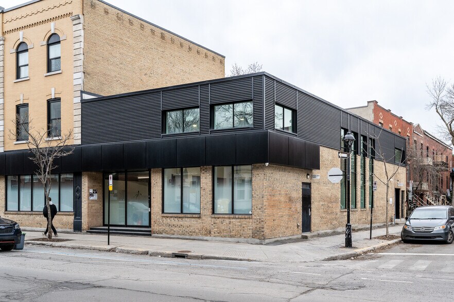 Primary Photo Of 3955 Rue Saint-Jacques, Montréal Storefront For Lease