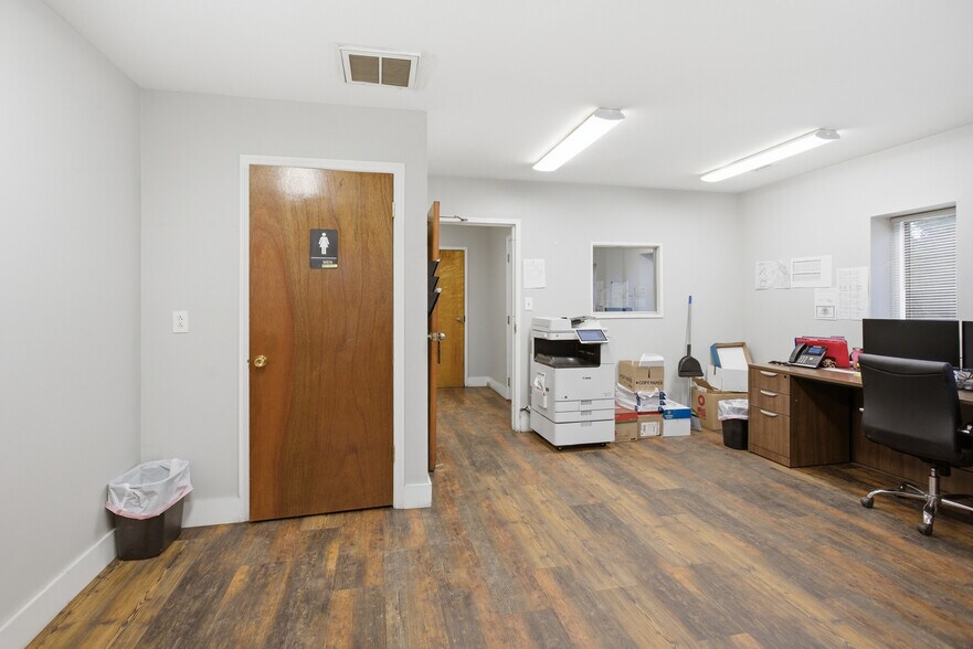 More Photos Of 810 Shiloh Rd, Piedmont Warehouse For Sale