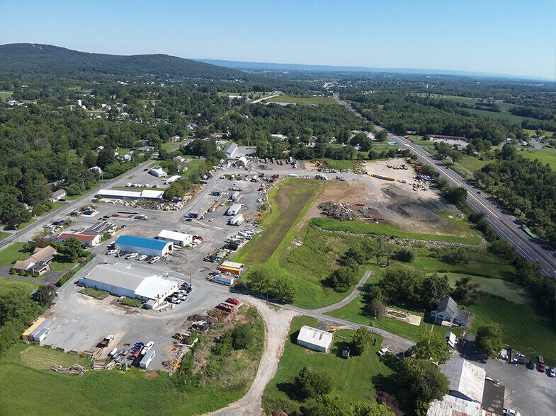More Photos Of 717 Range End Rd, Dillsburg Unknown For Lease