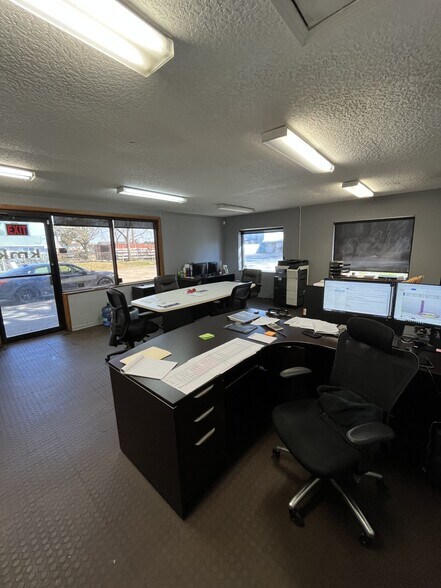More Photos Of 4831 Phyllis St, Jacksonville Warehouse For Sale