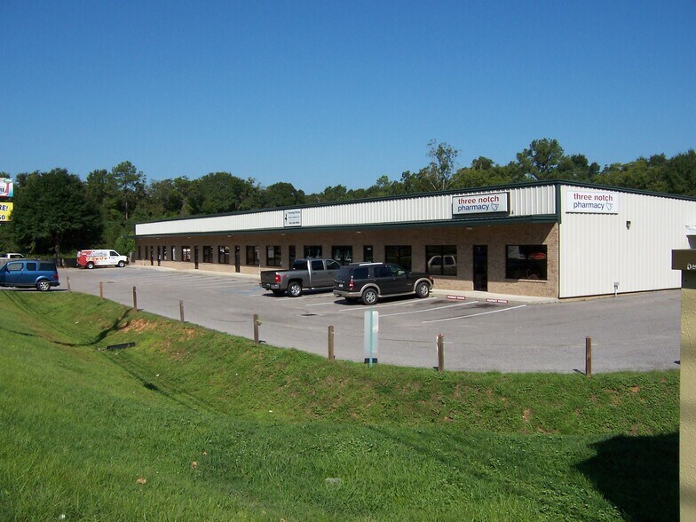 Primary Photo Of 4880 Three Notch Rd, Mobile Unknown For Lease