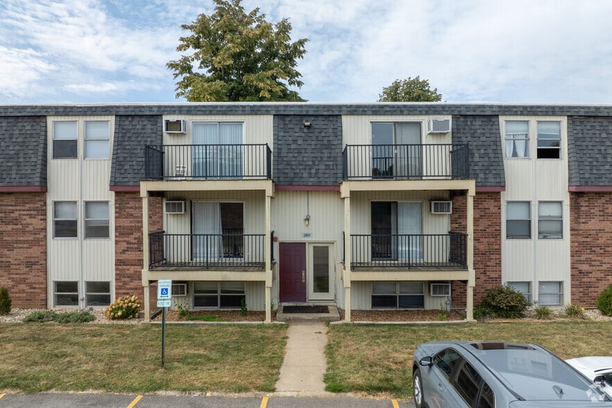 More Photos Of 1833 Seven Pines Rd, Springfield Apartments For Sale