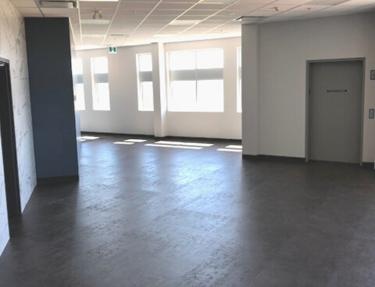 More Photos Of 5305 Magasin Ave, Beaumont General Retail For Sale