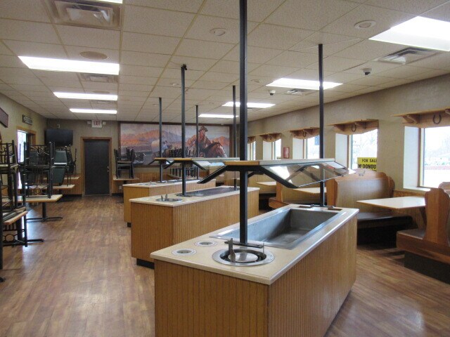 More Photos Of 509 E Oak St, Monticello Lodge Meeting Hall For Lease