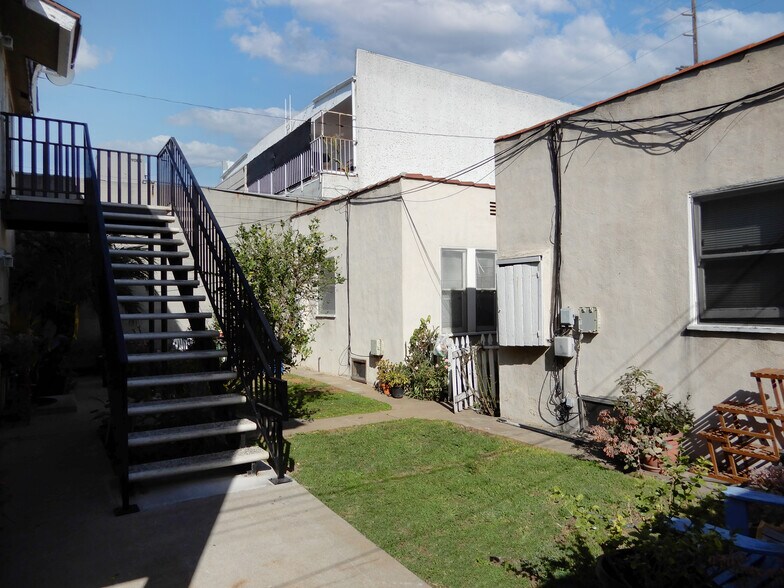 More Photos Of 1117-1125 Loma Ave, Long Beach Apartments For Sale