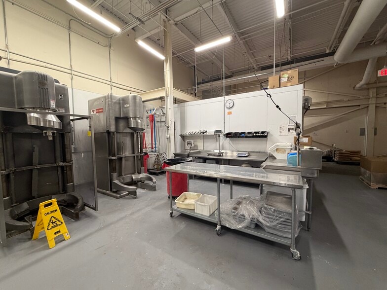 More Photos Of 1999 Mount Read Blvd, Rochester Manufacturing For Lease