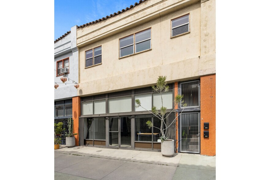 More Photos Of 977 Chung King Rd, Los Angeles Storefront Retail Residential For Sale
