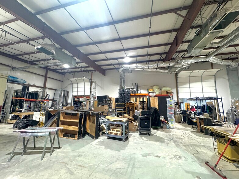 More Photos Of 3145 Pleasant Grove Rd, White House Flex For Lease