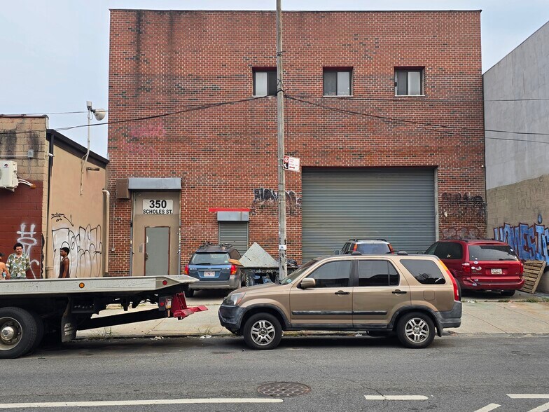 Primary Photo Of 350 Scholes St, Brooklyn Warehouse For Lease