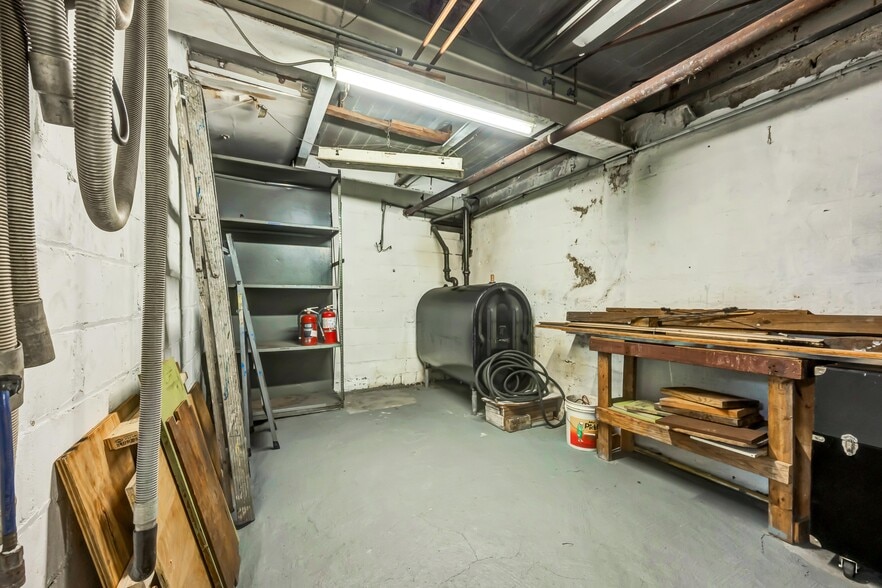 More Photos Of 914-920 Old Nepperhan Ave, Yonkers Storefront For Sale