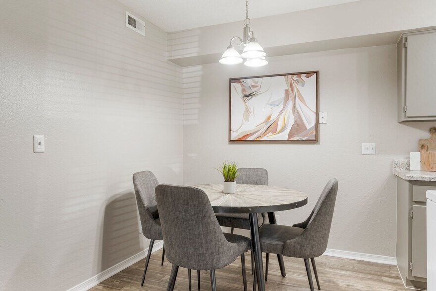 More Photos Of 6326 S 107th East Ave, Tulsa Apartments For Sale