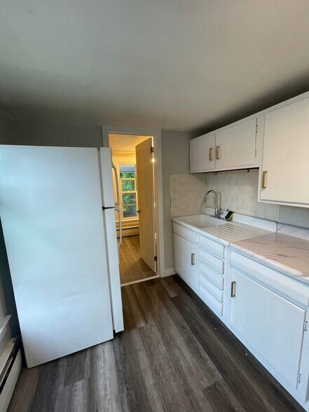 More Photos Of 110 Main St, East Hartford Office Residential For Sale