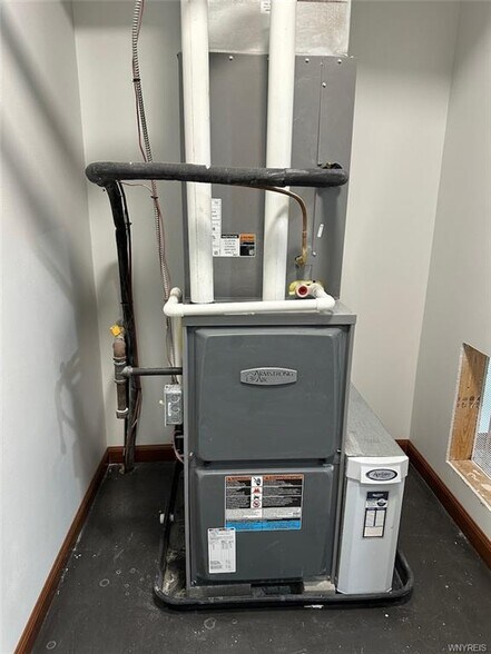 More Photos Of 6689 Alleghany Rd, Basom Office For Lease