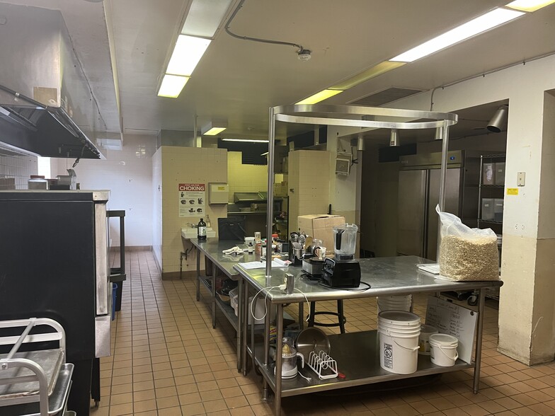 More Photos Of 630 East Ave, Rochester Specialty For Lease