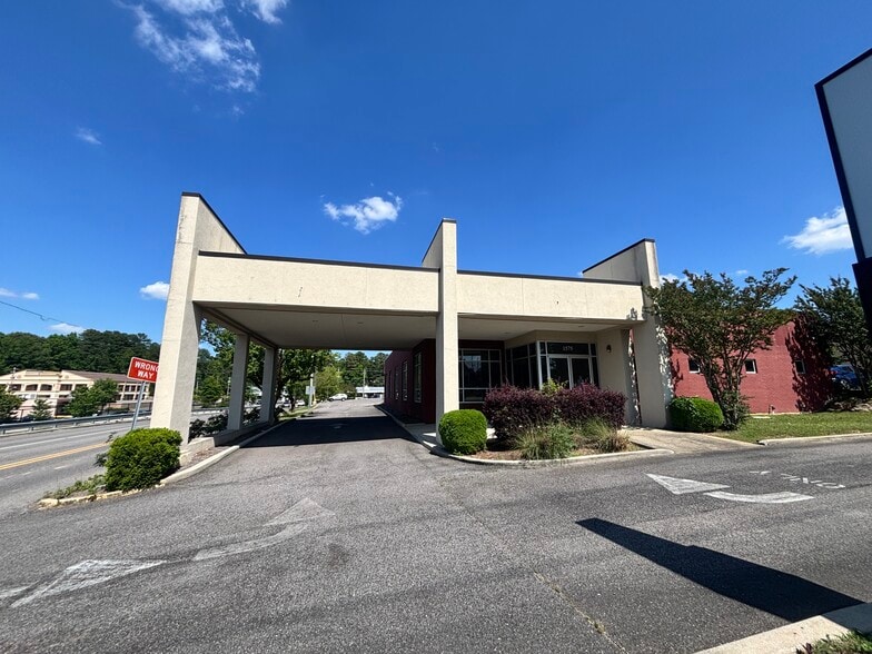 More Photos Of 1575 Montgomery Hwy, Vestavia Hills Medical For Lease