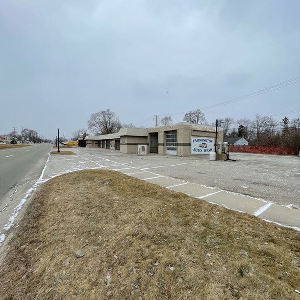 More Photos Of 30544 Grand River Ave, Farmington Hills Carwash For Sale