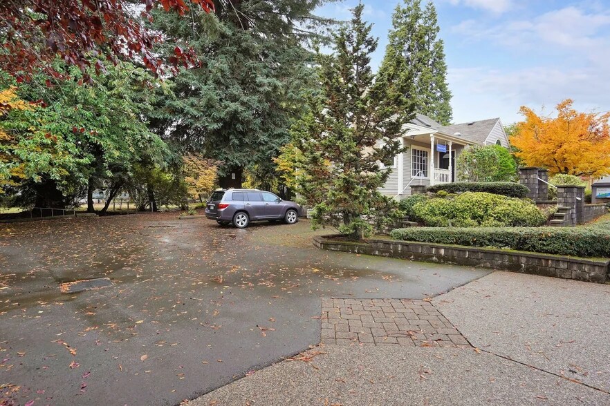 More Photos Of 1230 Fairview Ave SE, Salem Office For Sale
