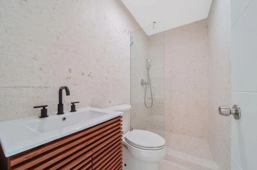 More Photos Of 1110 NW North River Dr, Miami Specialty For Sale