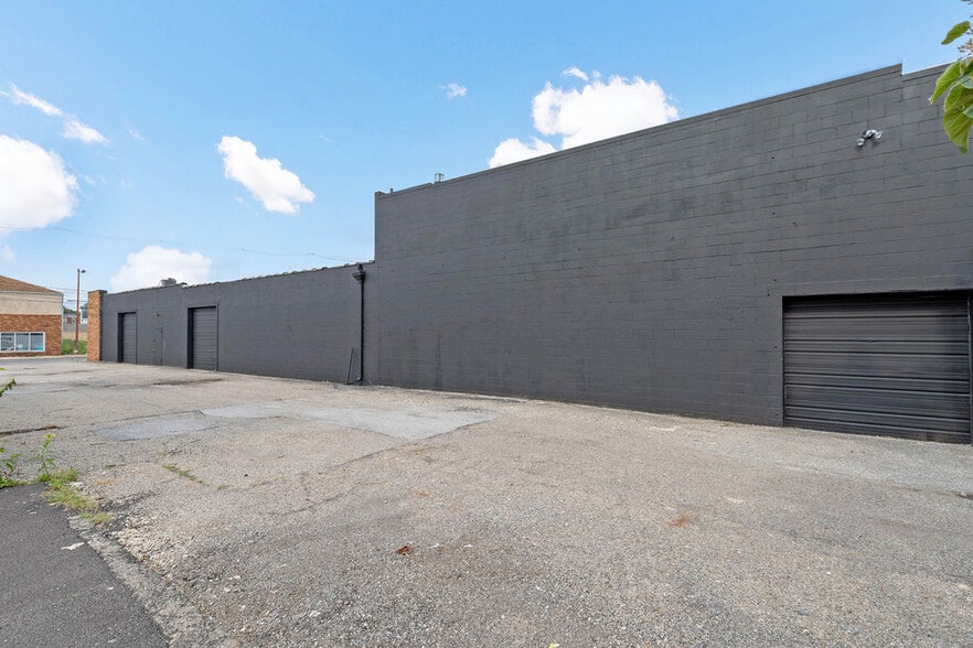 More Photos Of 185-195 E 5th Ave, Columbus Warehouse For Sale