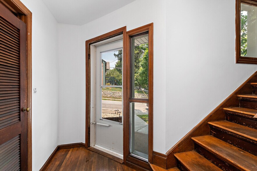 More Photos Of 306 Main St, Parkville Apartments For Sale