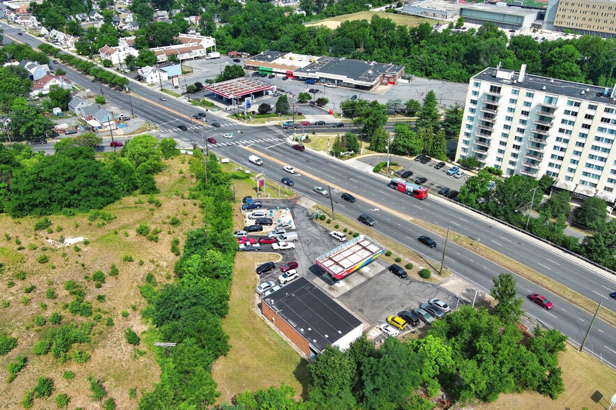 More Photos Of 5803 Annapolis Rd, Bladensburg Service Station For Sale