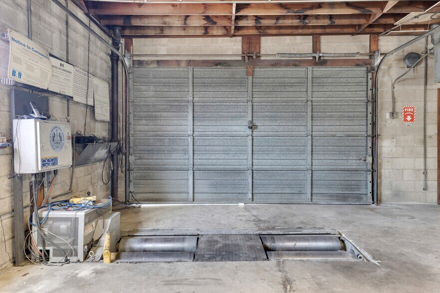 More Photos Of 11606 Inglewood Ave, Hawthorne Auto Repair For Lease
