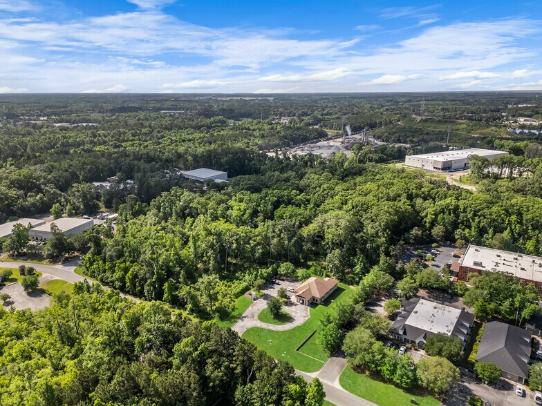 More Photos Of 119 Southern Blvd, Savannah Office For Sale