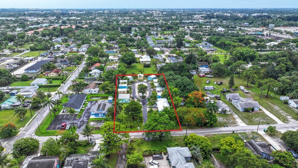 Primary Photo Of 3790 Gulfstream Rd, Palm Springs Apartments For Sale