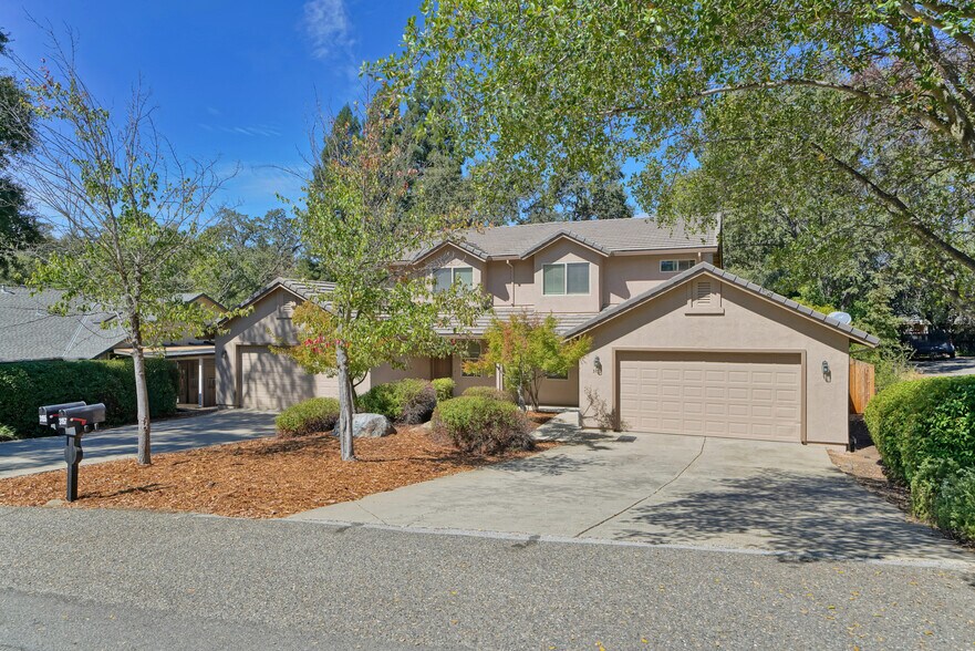 Primary Photo Of 3155 Navion Ct, Cameron Park Apartments For Sale