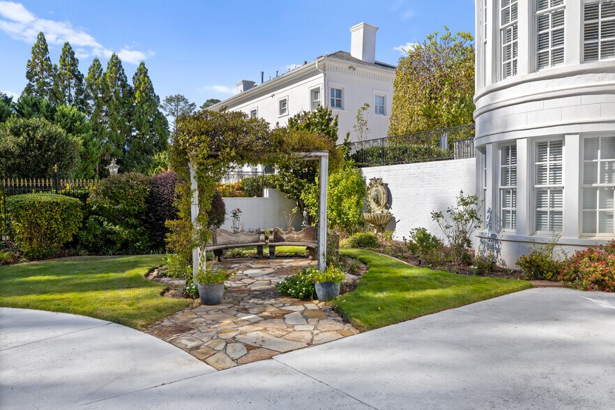 More Photos Of 3687 Briarcliff Rd NE, Atlanta Multifamily For Sale