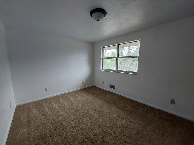 More Photos Of 435 Woodland Ave, Steubenville Apartments For Sale