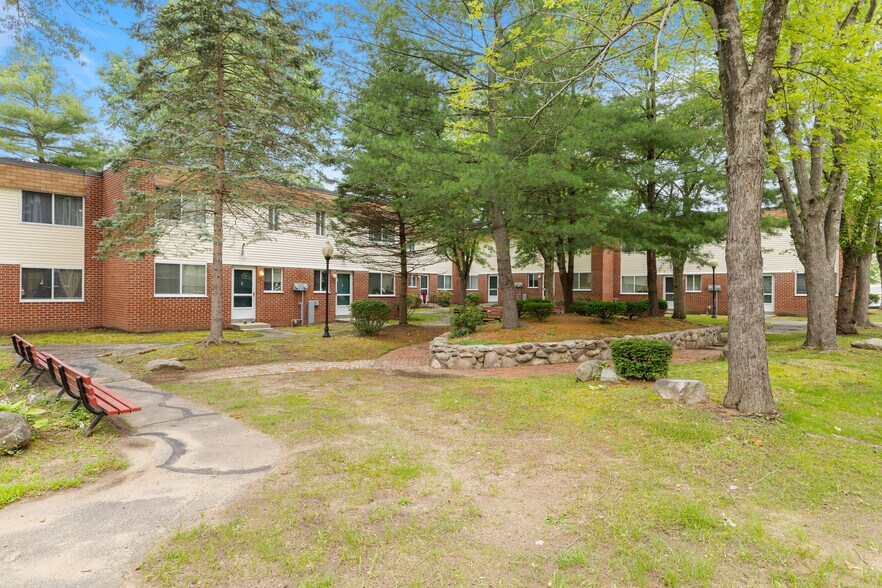 More Photos Of 193-321 Fernbank Rd, Springfield Apartments For Sale