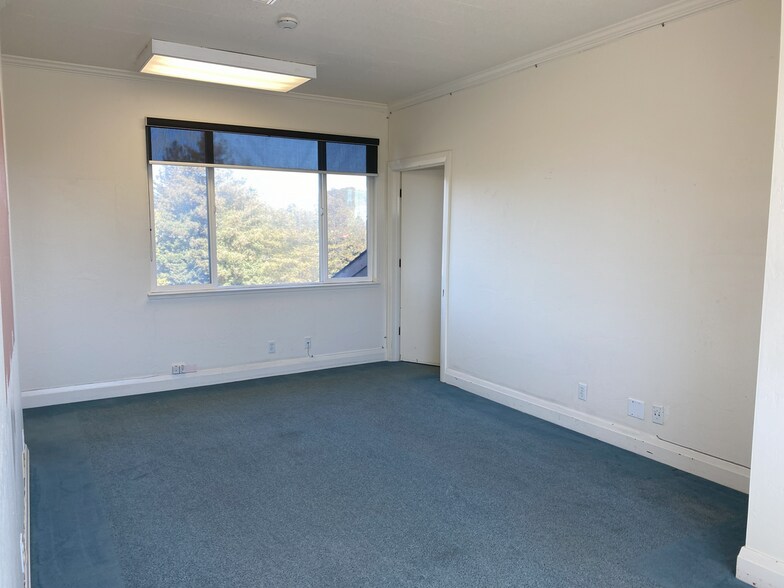 More Photos Of 9029 Soquel Ave, Santa Cruz Medical For Lease