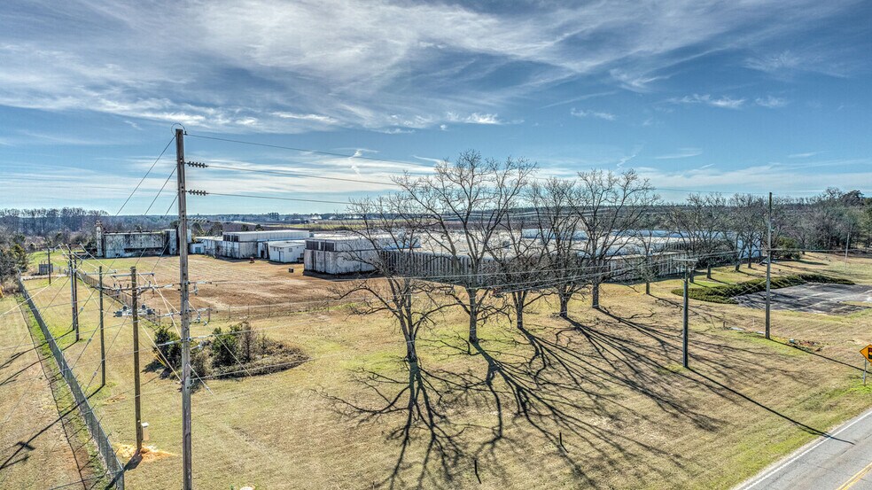 More Photos Of 14 Pine House Rd, Trenton Warehouse For Sale