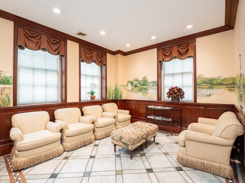 More Photos Of 635 Park Ave, New York Apartments For Sale