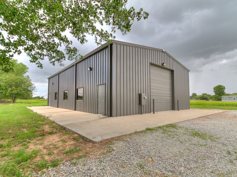 More Photos Of 6745 N Gregory Rd, Yukon Winery Vineyard For Sale
