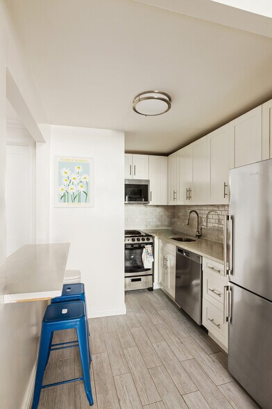 More Photos Of 37 W 71st St, New York Apartments For Sale