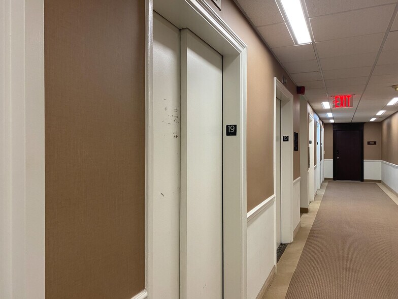 More Photos Of 111 John St, New York Office For Lease