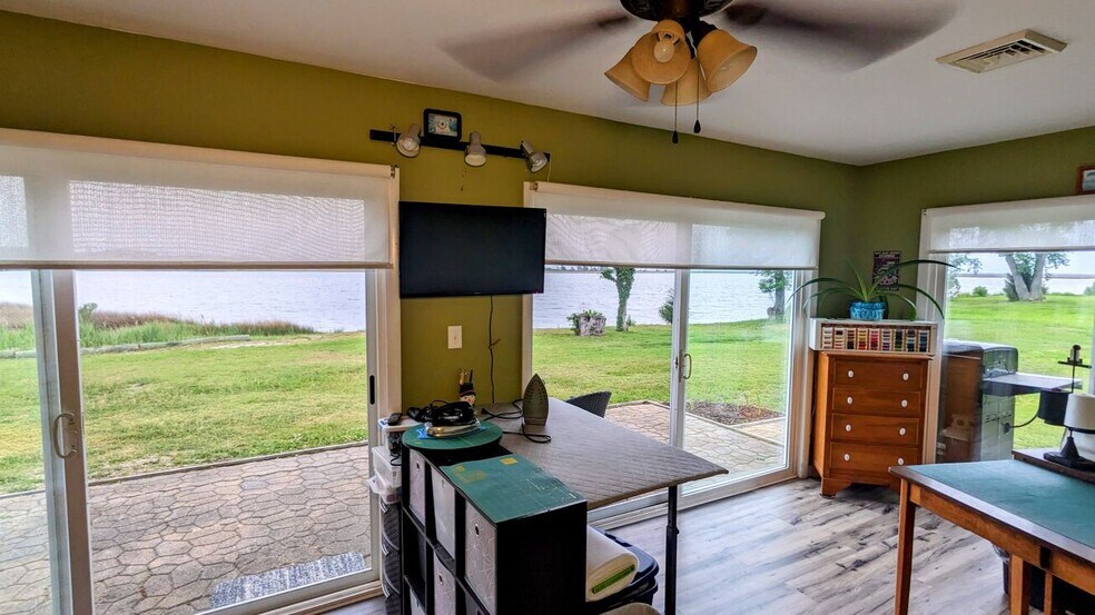 More Photos Of 10273 Deal Island Rd, Deal Island Marina For Sale