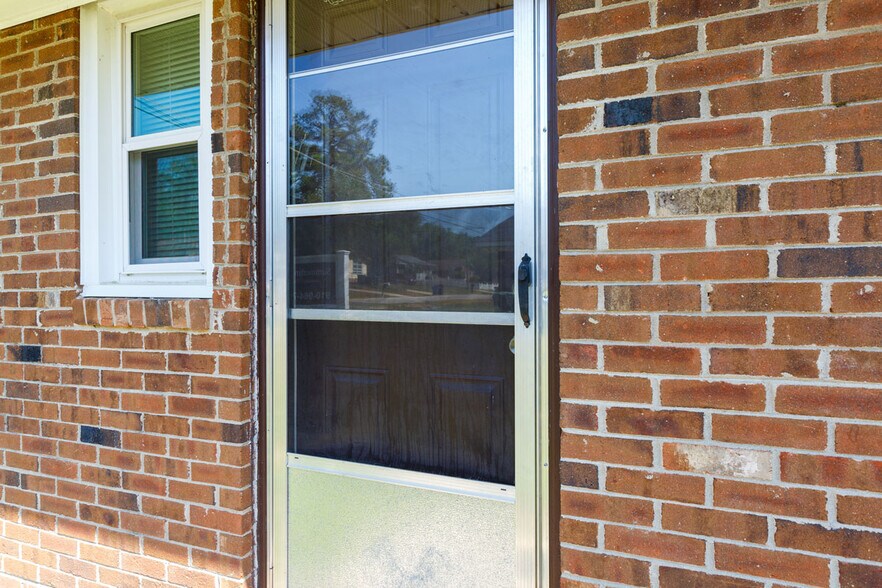 More Photos Of 1043-1053 Rulnick St, Fayetteville Apartments For Sale