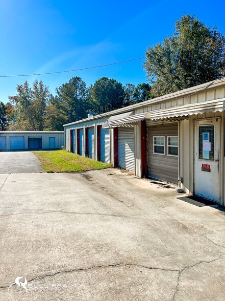 More Photos Of 109 Coleman Dr, Eatonton Self Storage For Sale