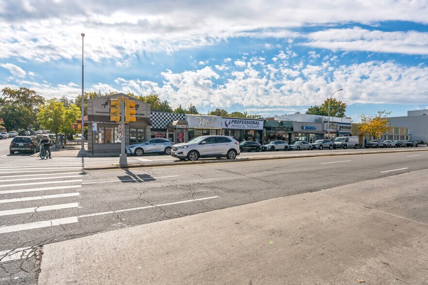 More Photos Of 18616 Union Tpke, Fresh Meadows Storefront For Lease